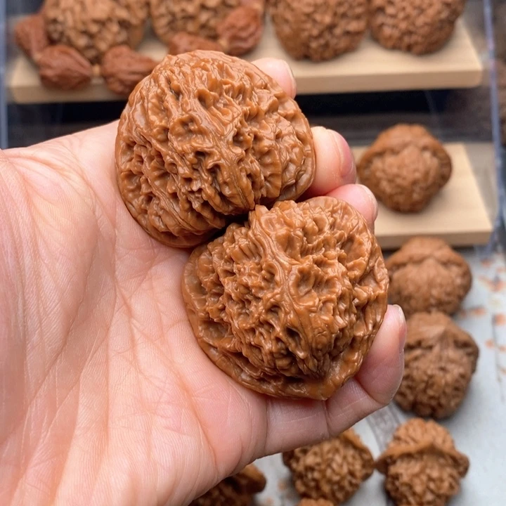 喜***制核桃把件文玩核桃南疆石