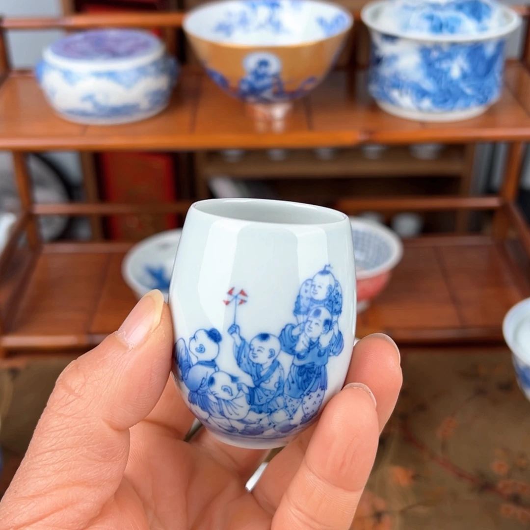 【闪购商品】y****i景德镇青花童子主人杯