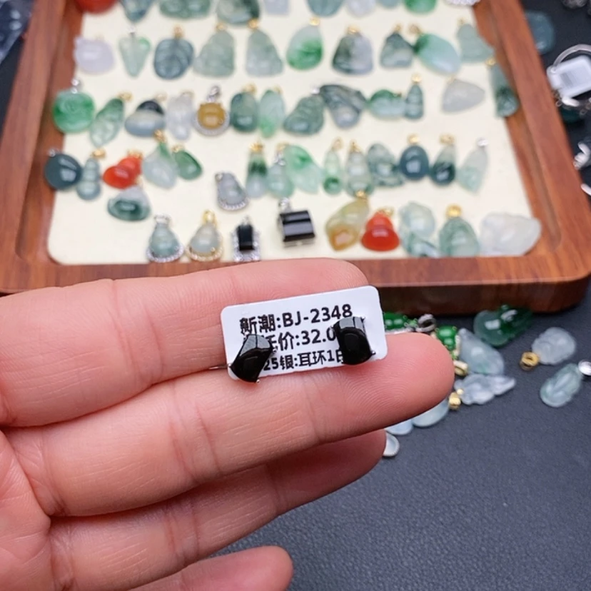 【闪购商品】翡翠耳饰银S925镶嵌跳***人耳钉