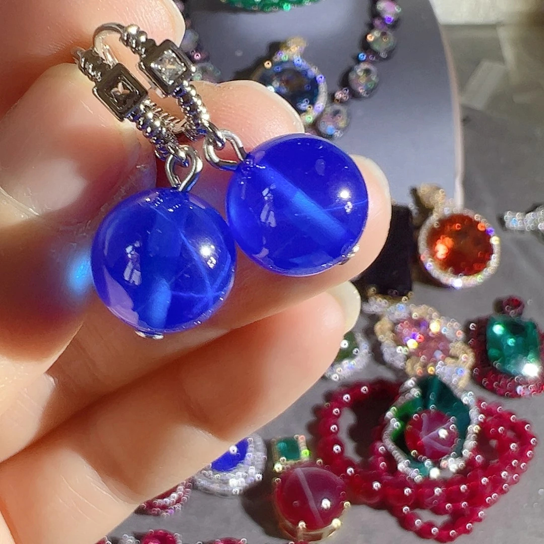 花岗石钨合金红色蓝色吊坠