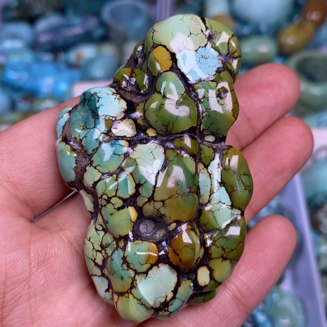 绿松石未镶嵌颈饰