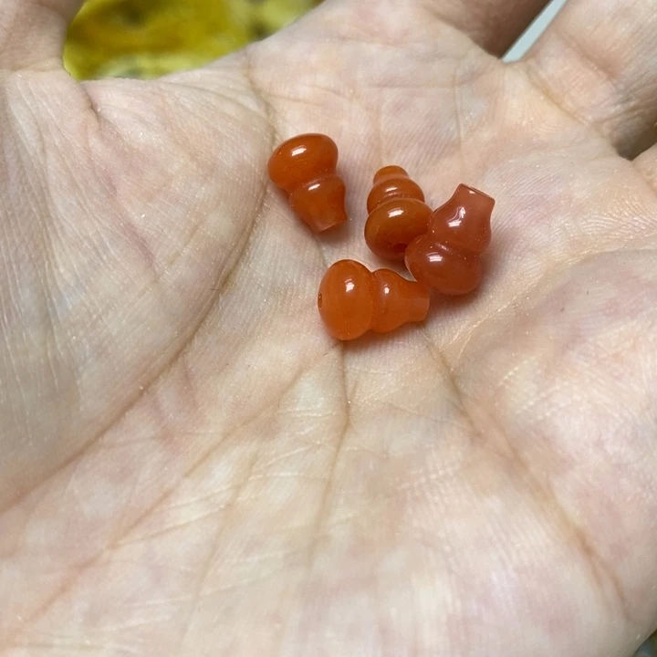 南红玛瑙未镶嵌吊坠多样性发货其一