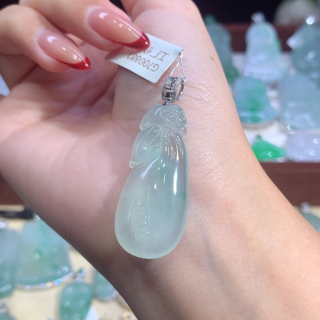 吊坠(不含链)18K金镶嵌翡翠