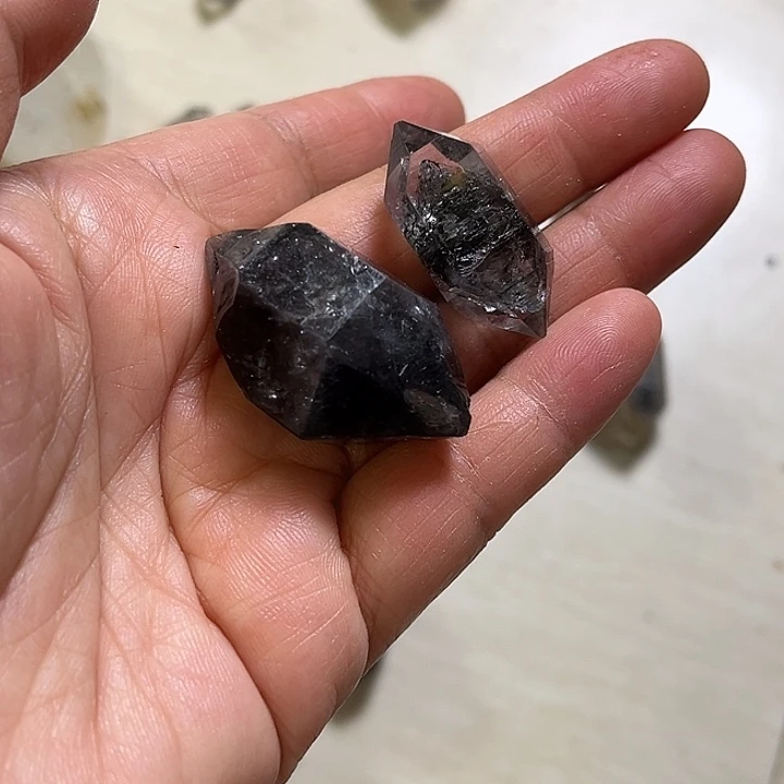 *****未镶嵌珠宝半成品水晶