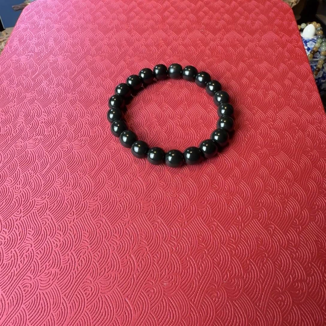 秃***哥和田玉未镶嵌手链