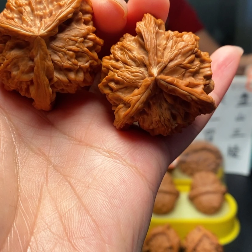 【闪购商品】把件桃核?***x5号三棱，
