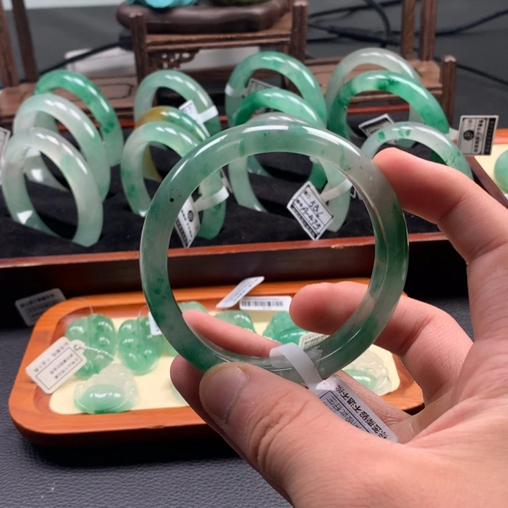 石英质玉（非洲翠）未镶嵌颈饰5960