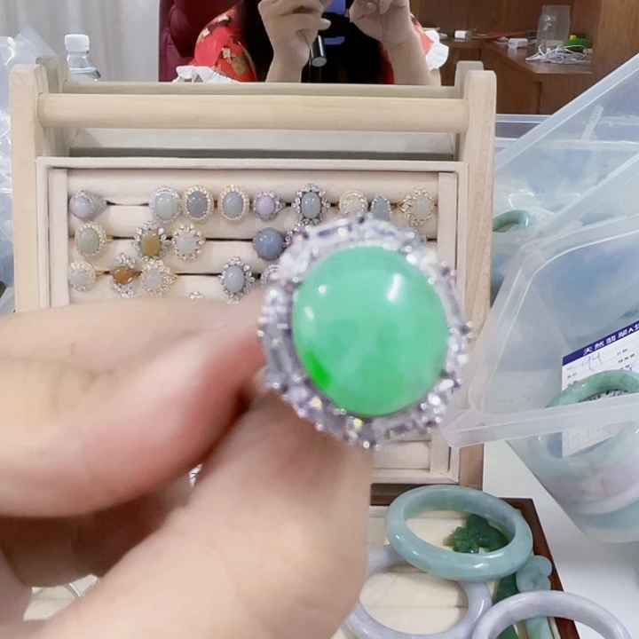 翡翠未镶嵌颈饰天然翡翠