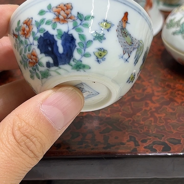 昌***长瓷片精美的陶瓷摆件……