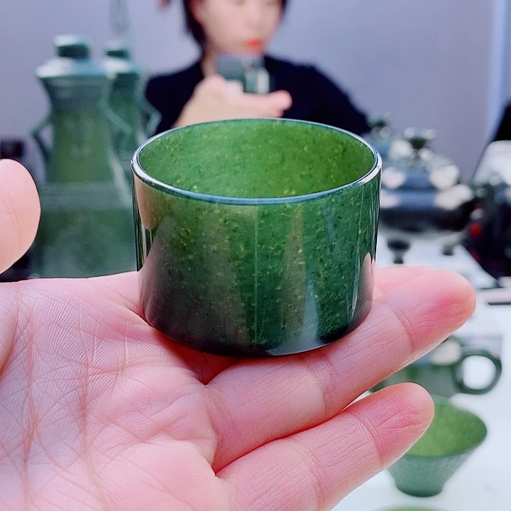 和田玉（青玉）未镶嵌把件微瑕