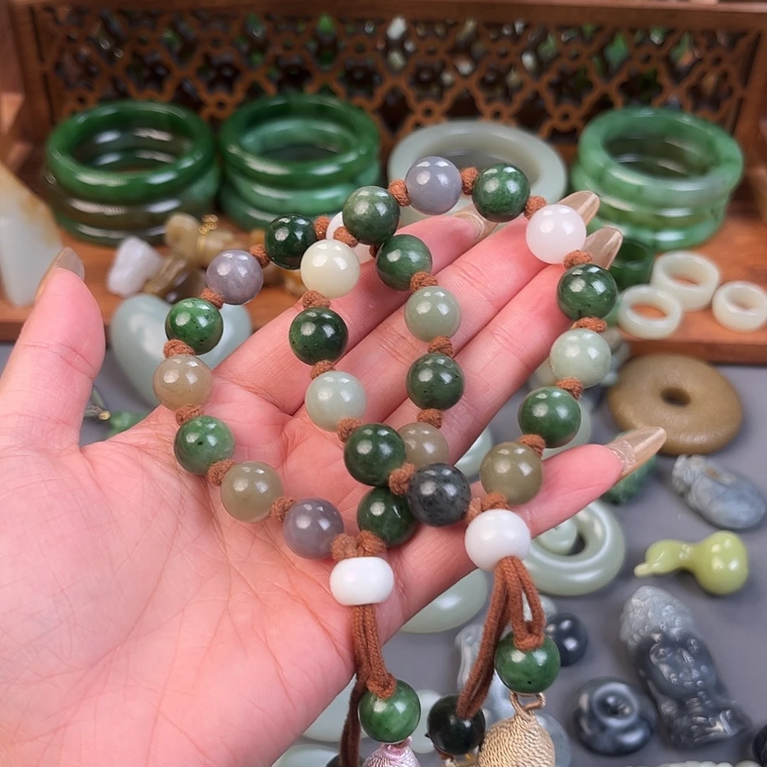 和田玉（糖玉）未镶嵌颈饰