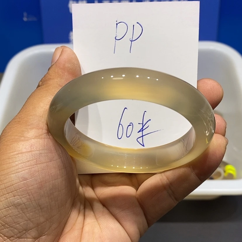 【闪购商品】手镯玛瑙/玉髓未镶嵌是***！