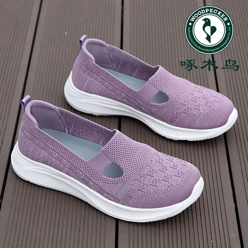 啄木鸟夏季女士妈妈鞋夏季舒适软底一脚蹬休闲运动中老年鞋
