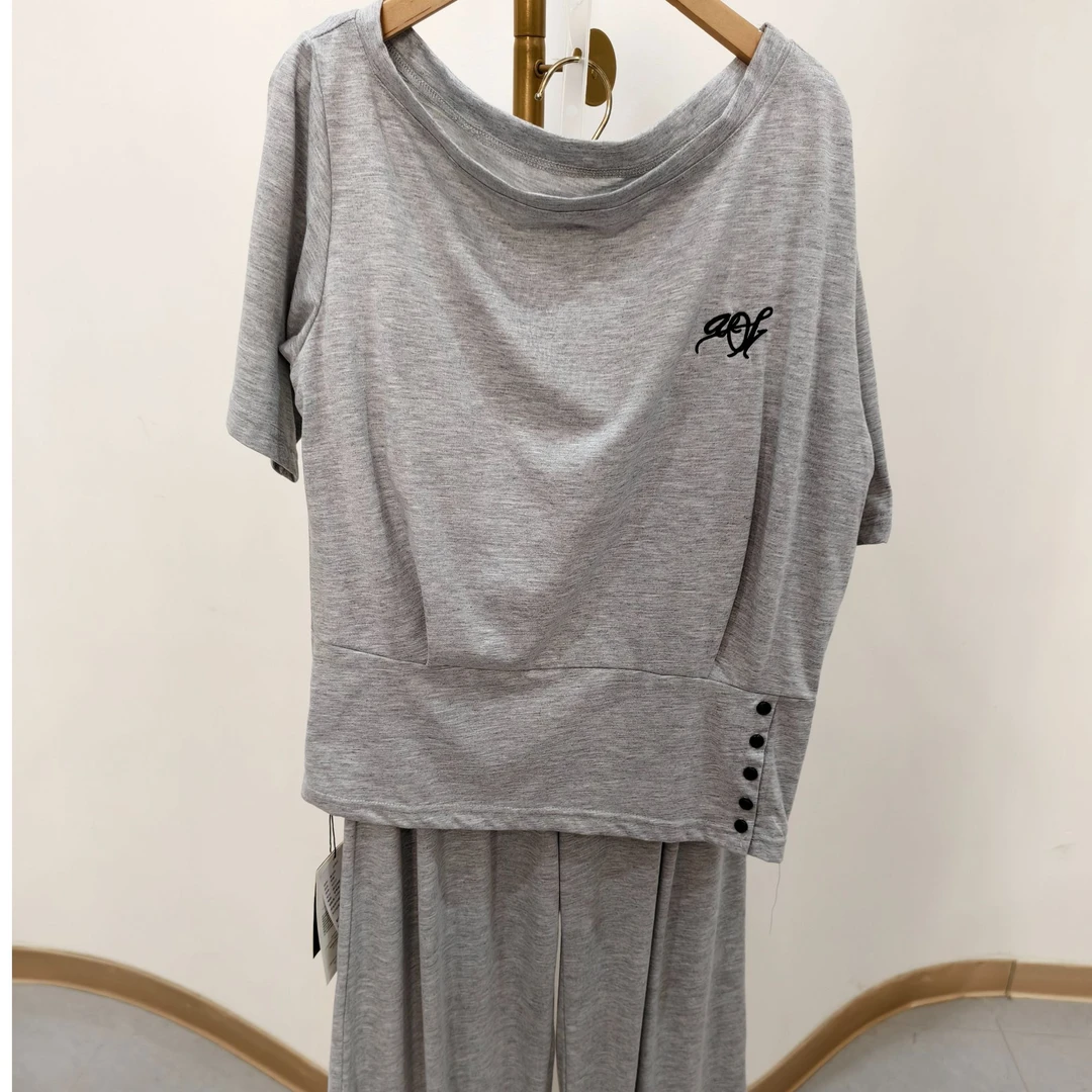 W2121短袖慵懒风休闲风简约套装宽松印花女休闲