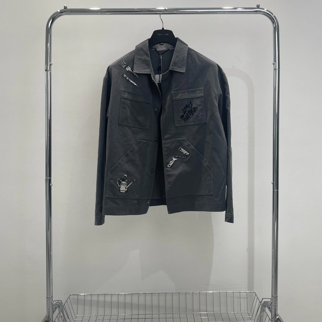 全新未使用 LouisVuitton/路易威登 工具工装外套尺码46 yy00324