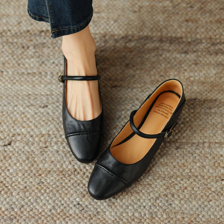 真皮圆头浅口粗中跟百搭复古玛丽珍女单鞋新款大码鞋子41-43女鞋