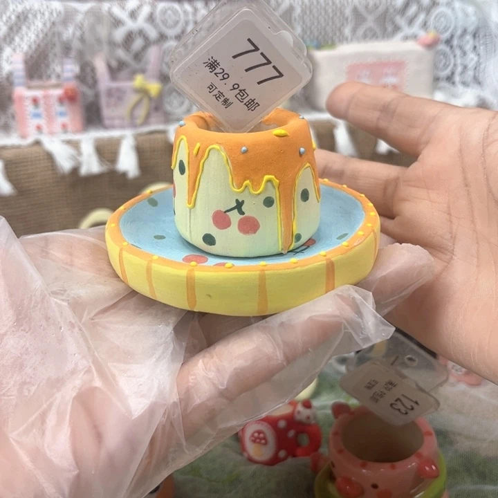 777蛋糕花盆手绘花盆