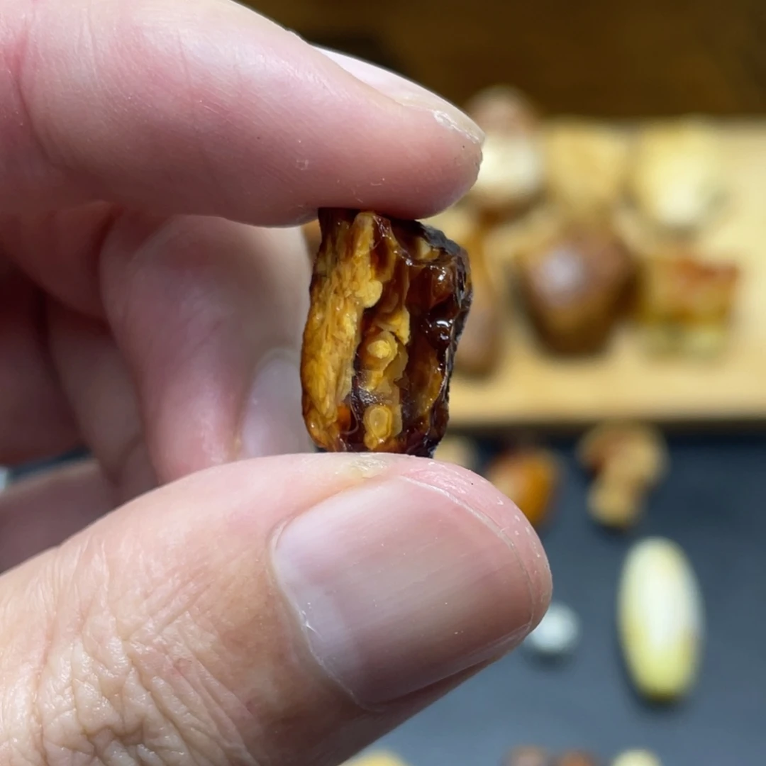 未镶嵌定制琥珀定制