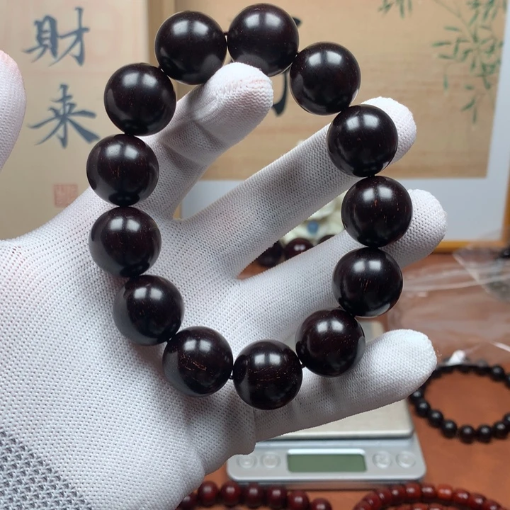 胡***°檀香紫檀（小叶紫檀）