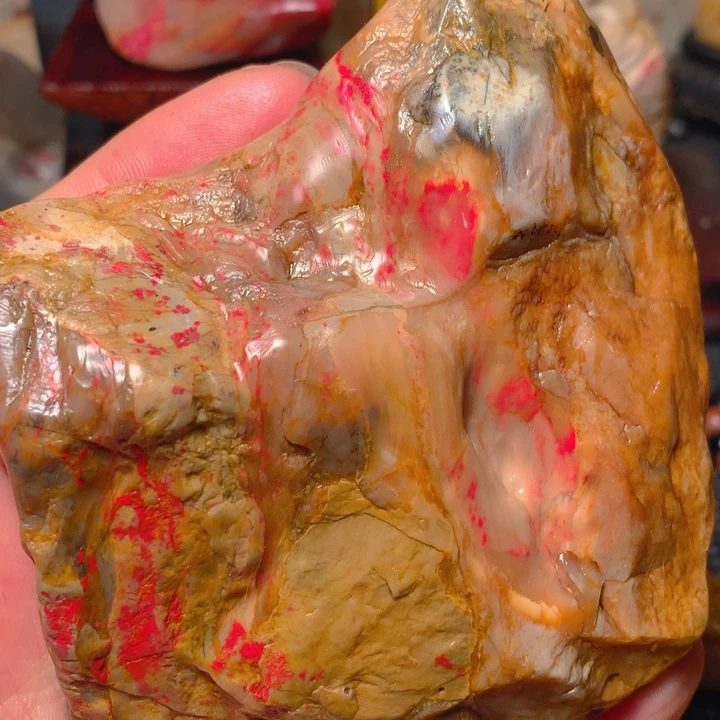 昌化石快****8昌化田黄鸡血石