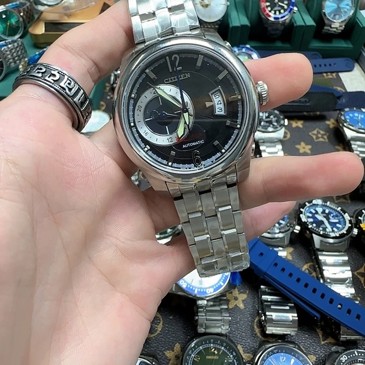 脑***大胶带表王孤品一只