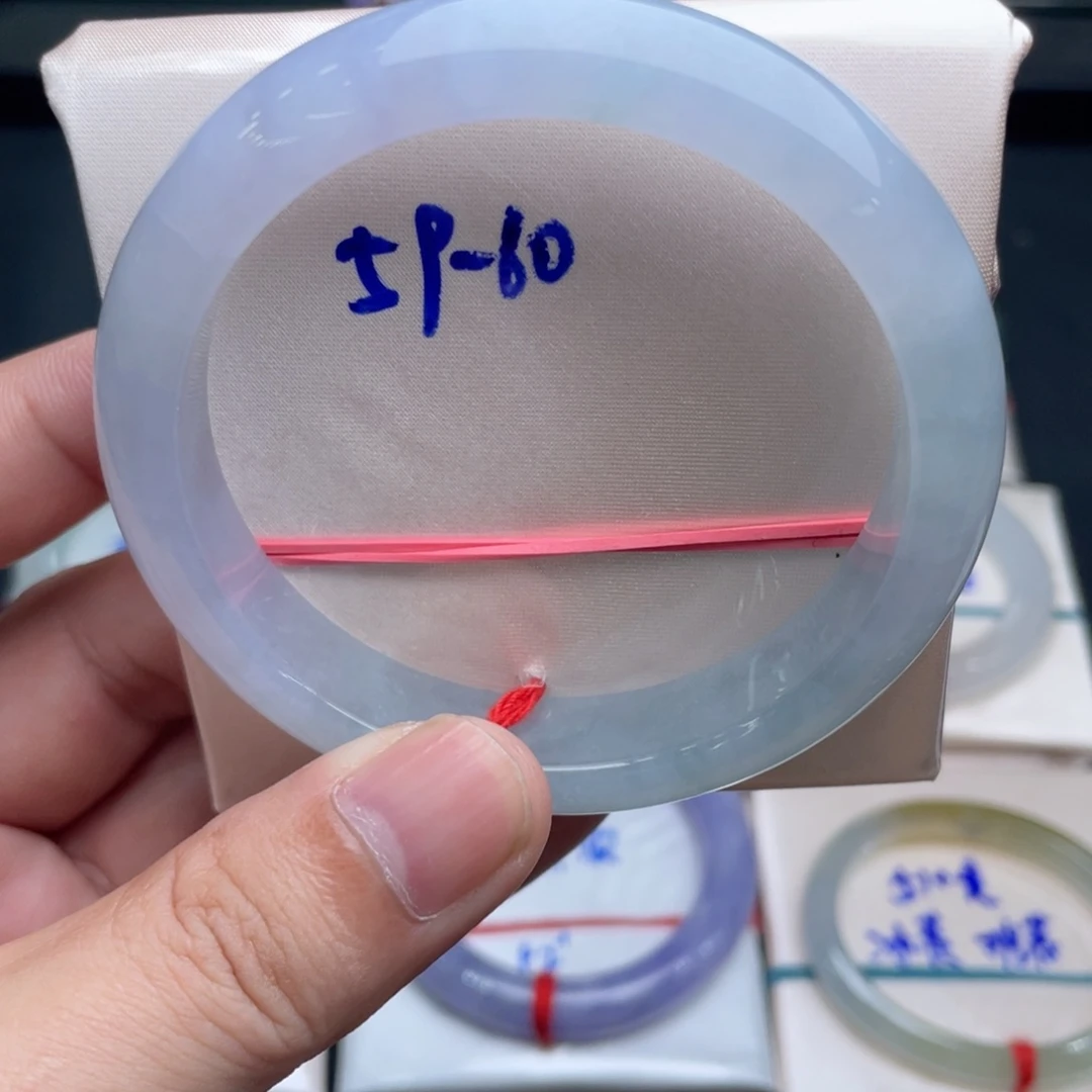 翡翠未镶嵌手镯翡翠手镯18