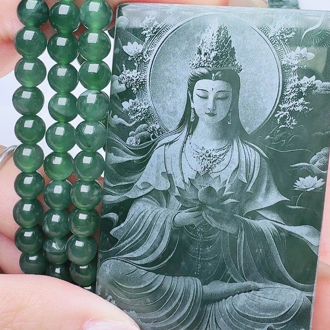 翡翠未镶嵌颈饰多样性发其一