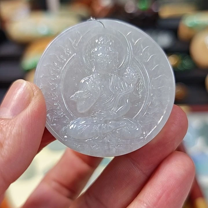 颈饰未镶嵌翡翠一