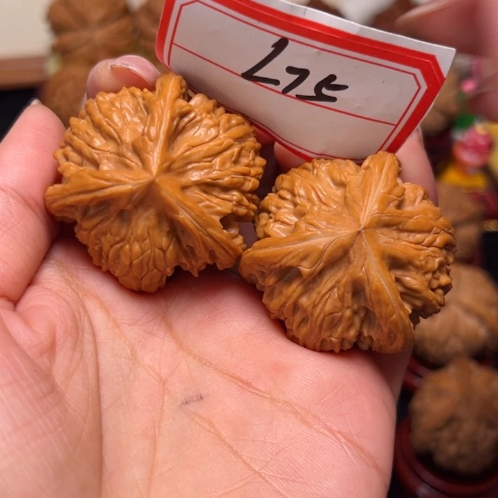 寒***雪文玩核桃吊坠40全品粗筋御龙奔75