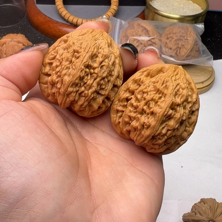 文玩核桃把件静39虎头王