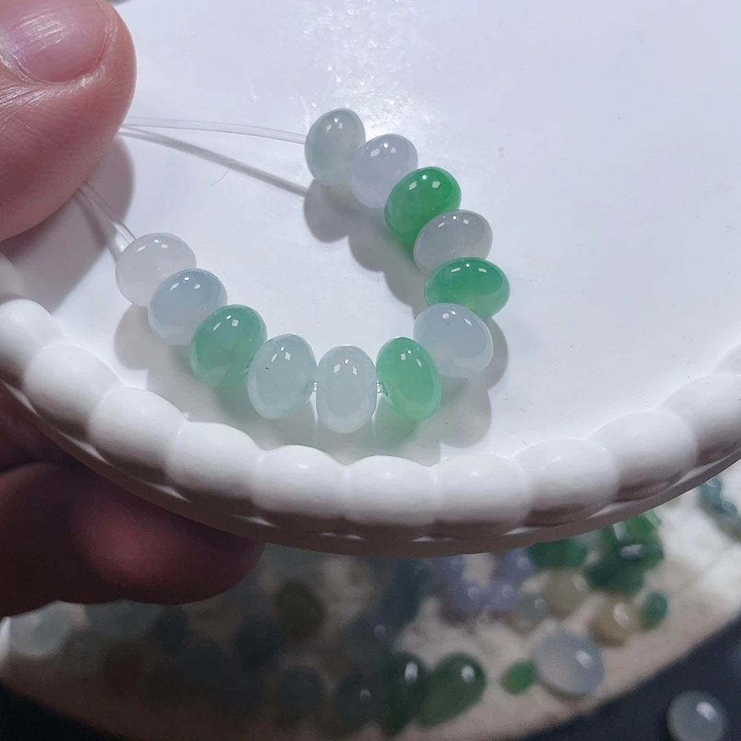 定制翡翠未镶嵌卡8