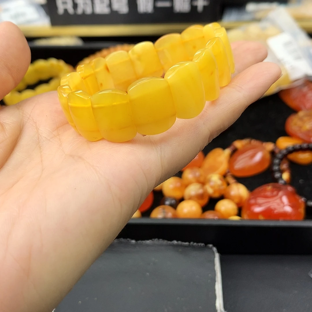 琥珀未镶嵌珠宝奇石
