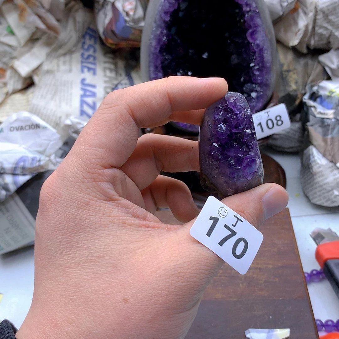 紫晶大型摆件（非配饰）未镶嵌