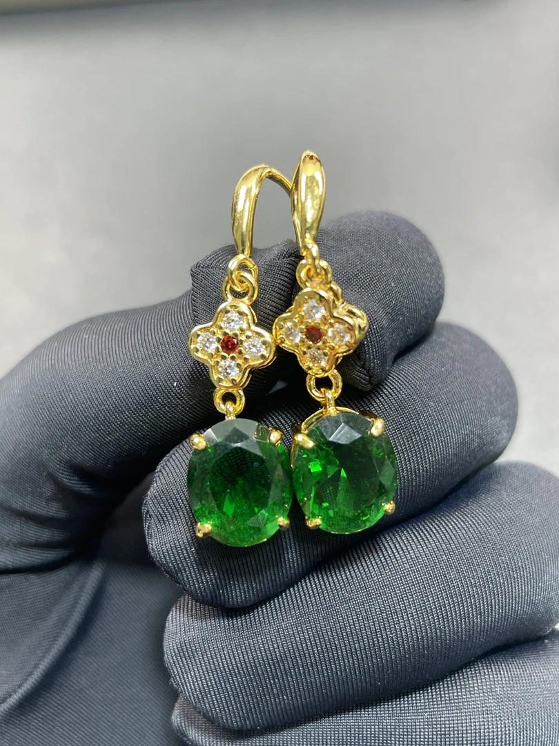 赠运费险+证书 收藏级祖母绿耳饰G117