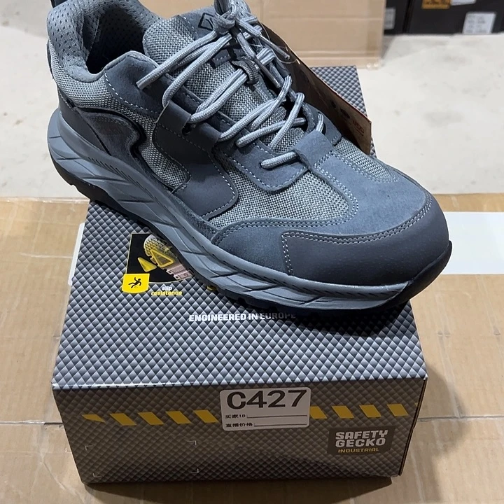 编码427号。43码防砸防刺劳保鞋。