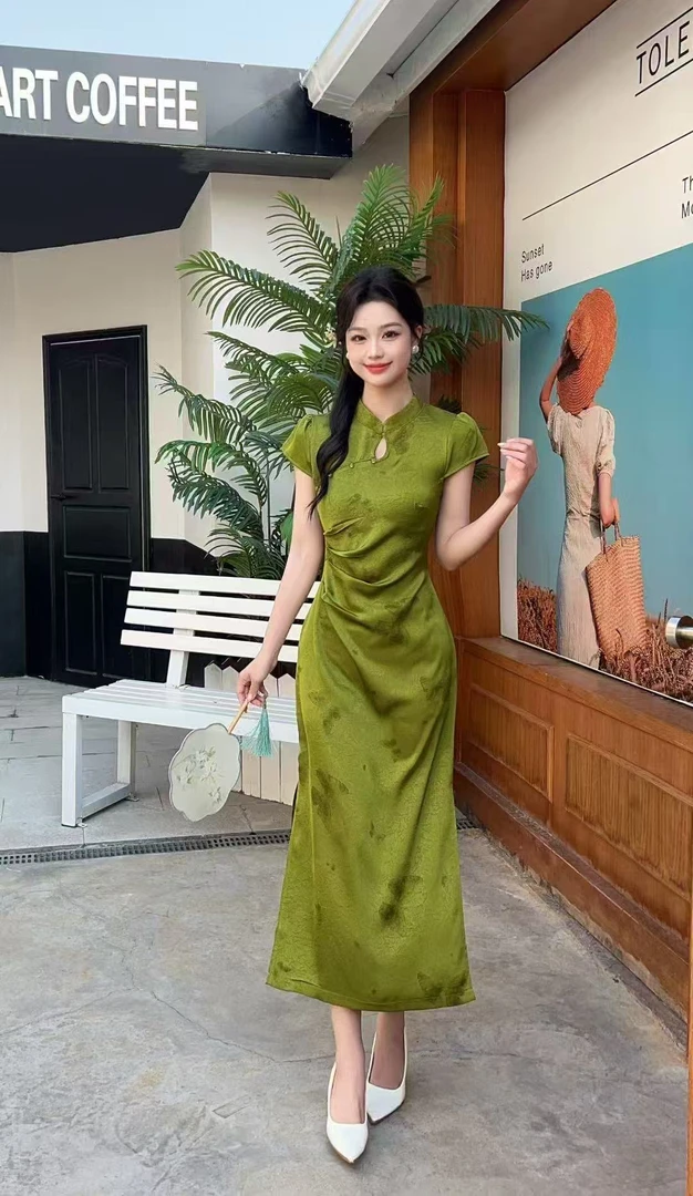 长旗袍提花日常包袖新中式旗袍修身中长款泡泡袖复古