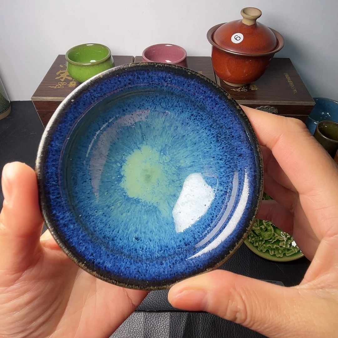 茶盏我在开会你要回来吃早餐