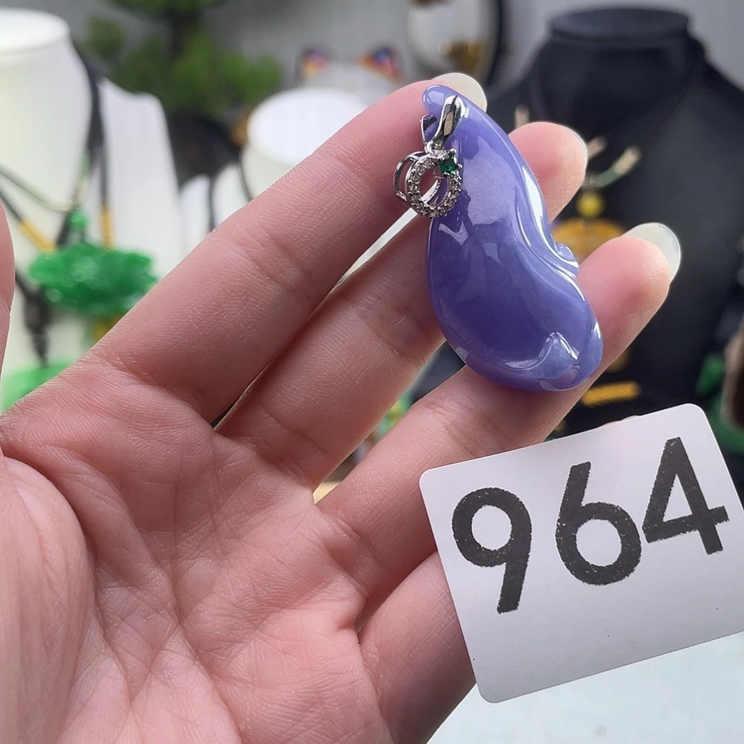 吊坠(赠链)未镶嵌翡翠