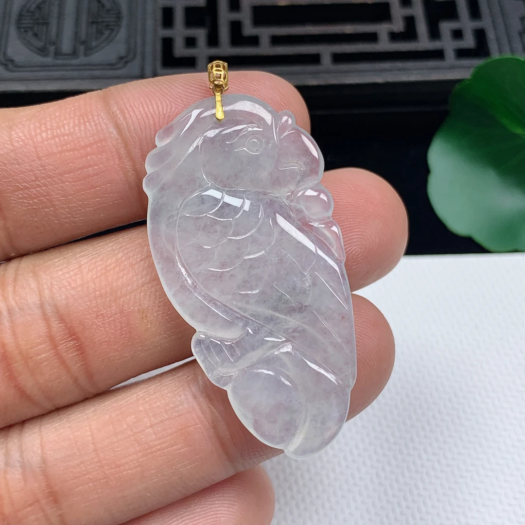 天然翡翠A货18K金扣精美冰种英明神武吊坠尺寸45.4*23.6*3.8mm