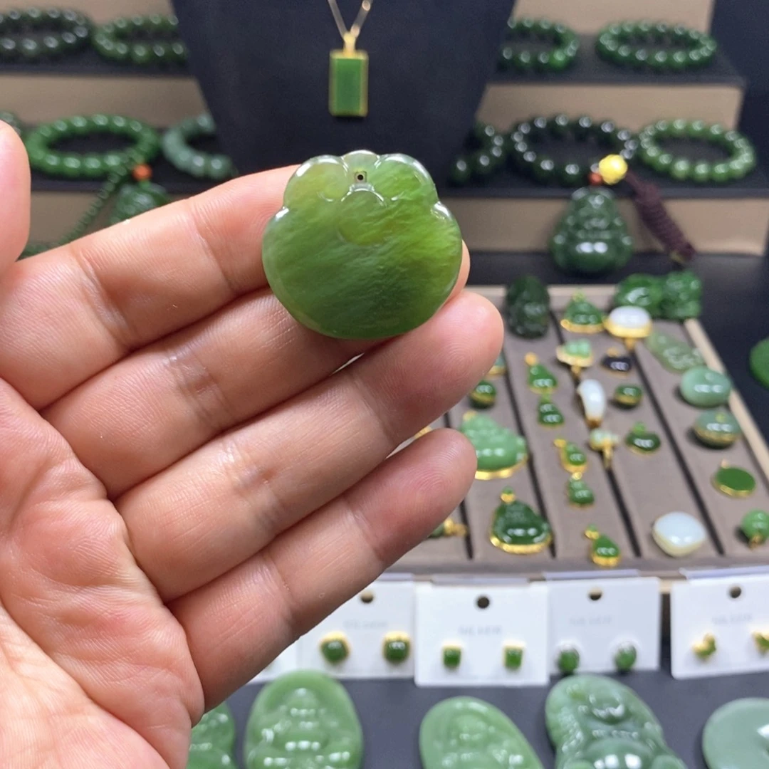 吊坠(不含链)未镶嵌和田玉（碧玉）