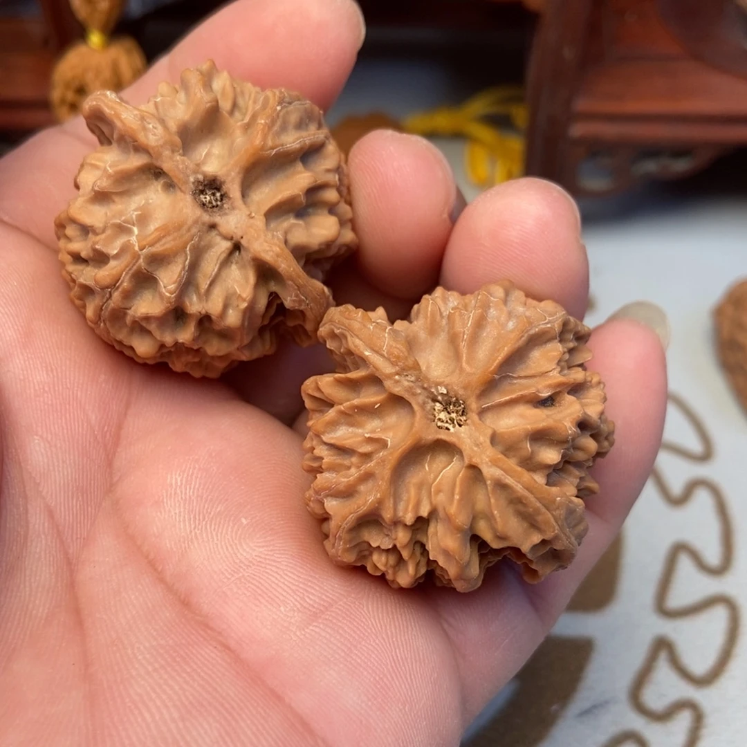 喜***唰大叶紫檀（黑酸枝木类）苹果园