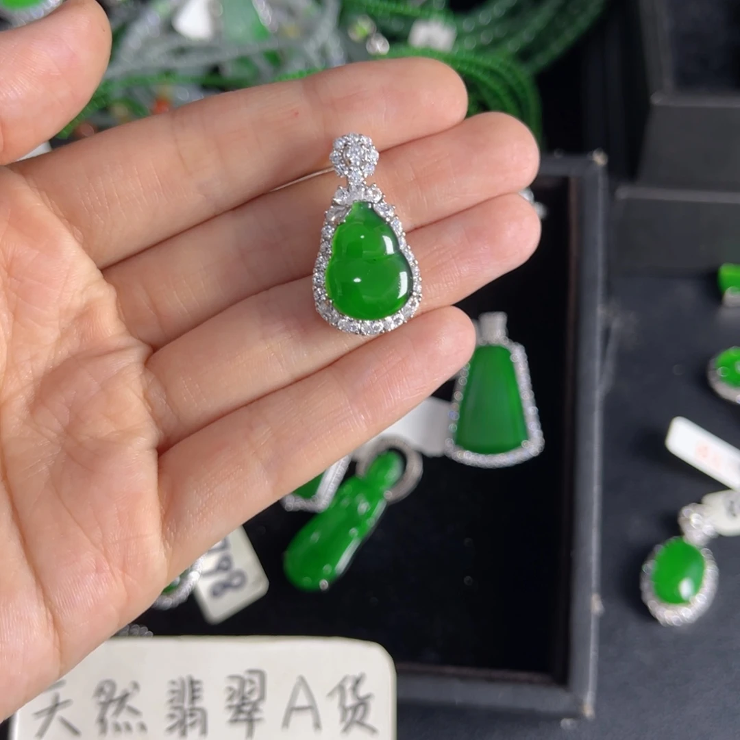 翡翠银S925镶嵌戒指葫芦吊坠