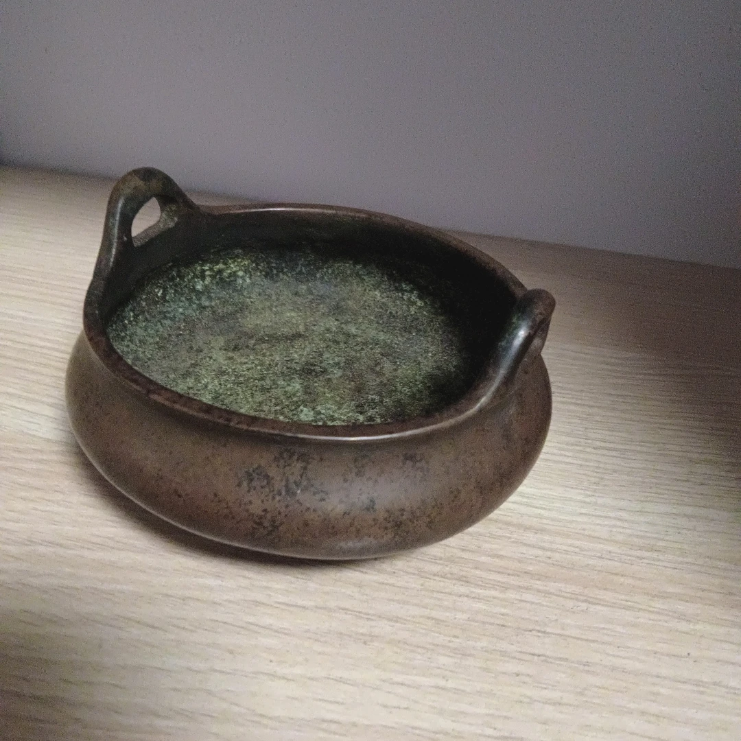 精仿铜香炉包浆好，（具体细节直播间问询清楚，发货后不退换）