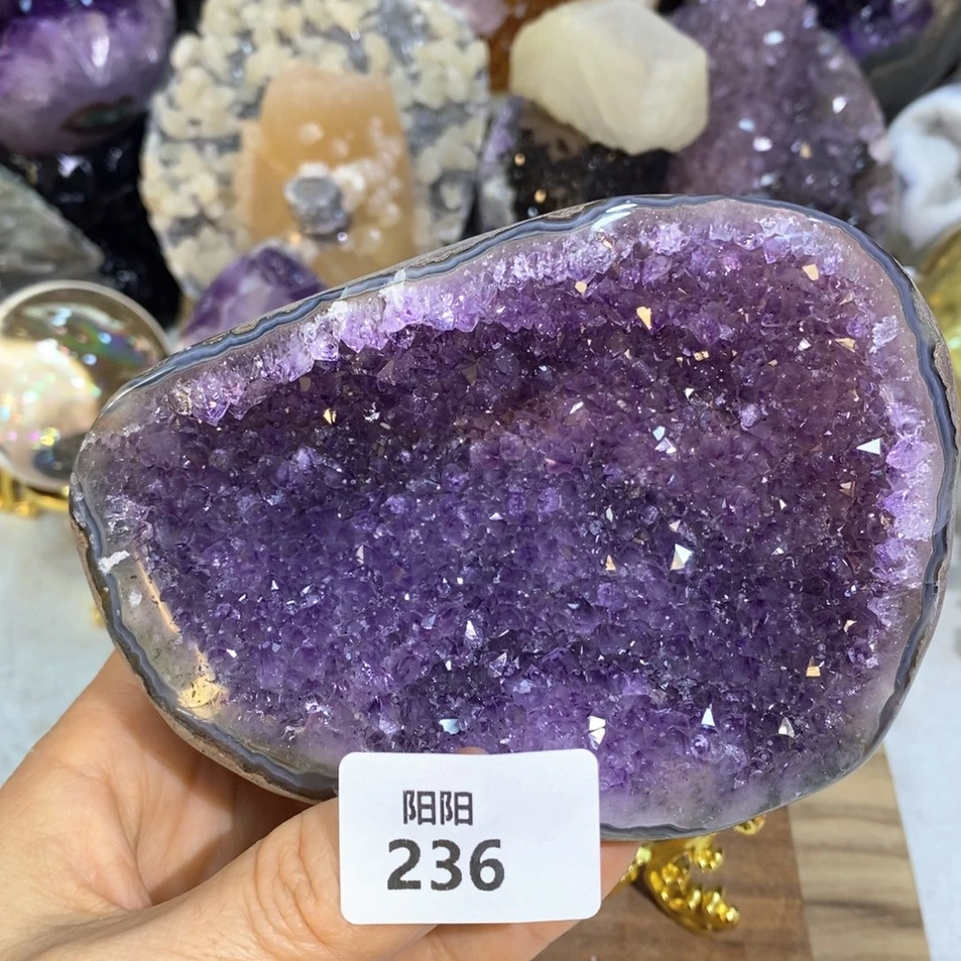 水晶未镶嵌大型摆件（非配饰）