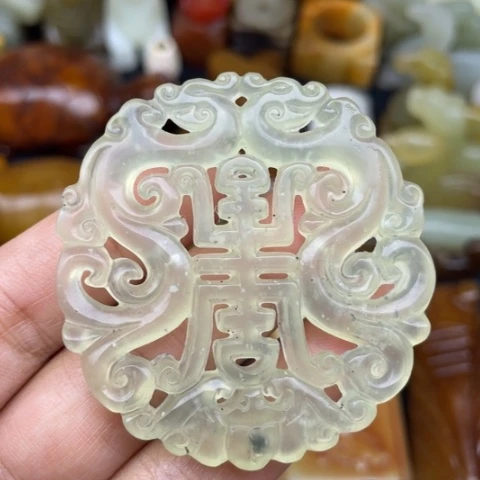 蛇纹石玉未镶嵌颈饰16