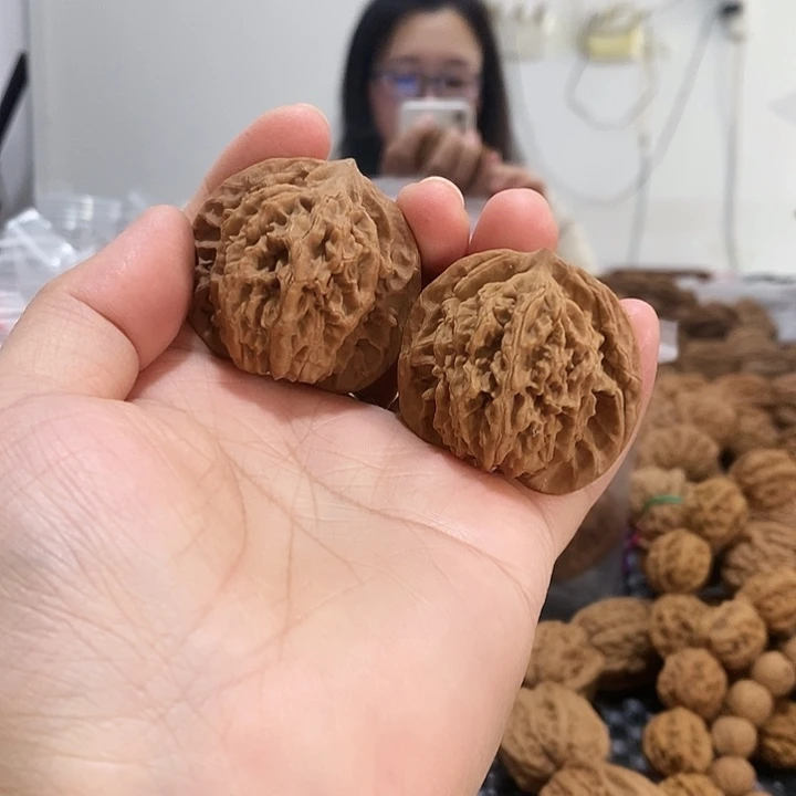 文玩核桃吊坠盘龙纹39