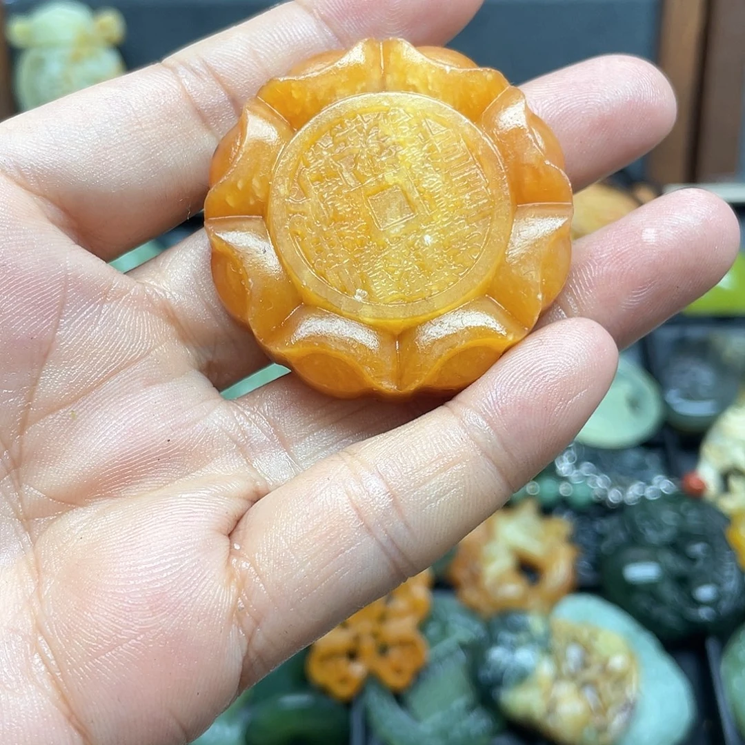 秋***韵未镶嵌蛇纹石玉颈饰