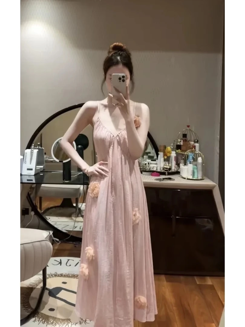 法式粉色花朵v领吊带连衣裙女夏季海边度假绝美温柔风气质长裙子