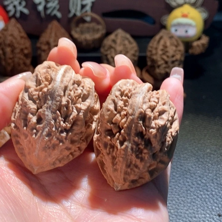 鼠***哥文玩核桃吊坠聚核财婉楸190