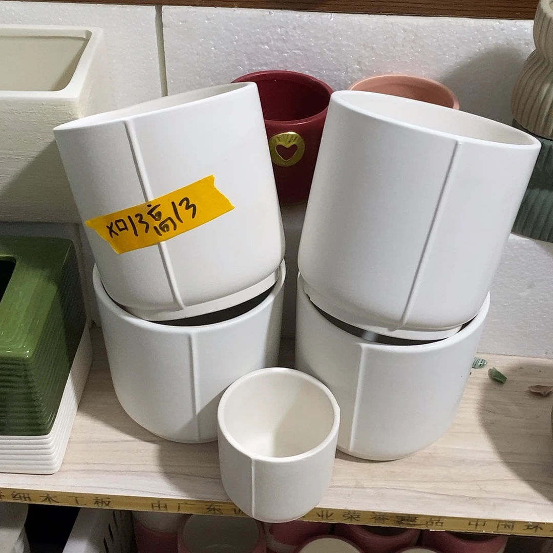 摆件陶盆有孔 瑕疵介意勿拍